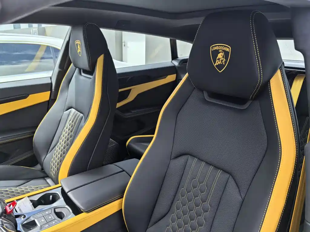 Lamborghini Urus SE 2025 4.0T Standard