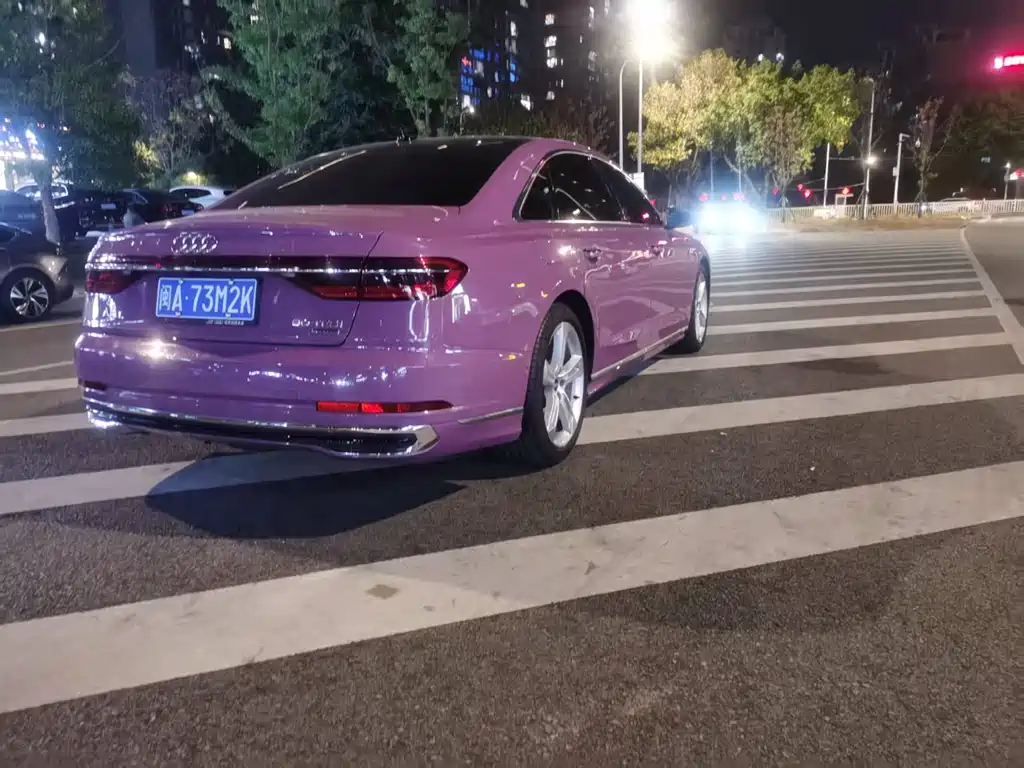 AUDI A8