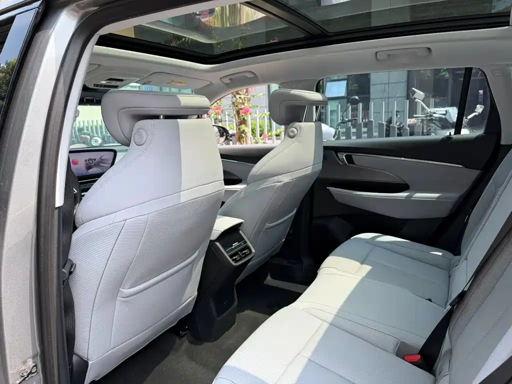 Buick E5 — миниатюра 11