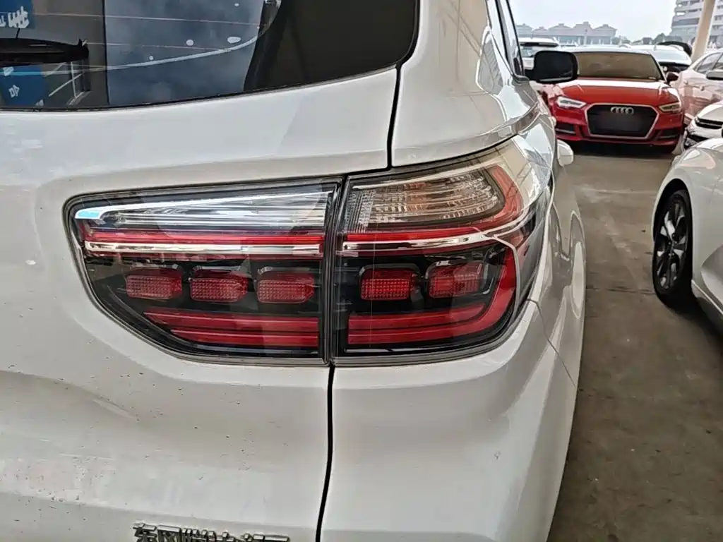 Kia Sportage — миниатюра 8