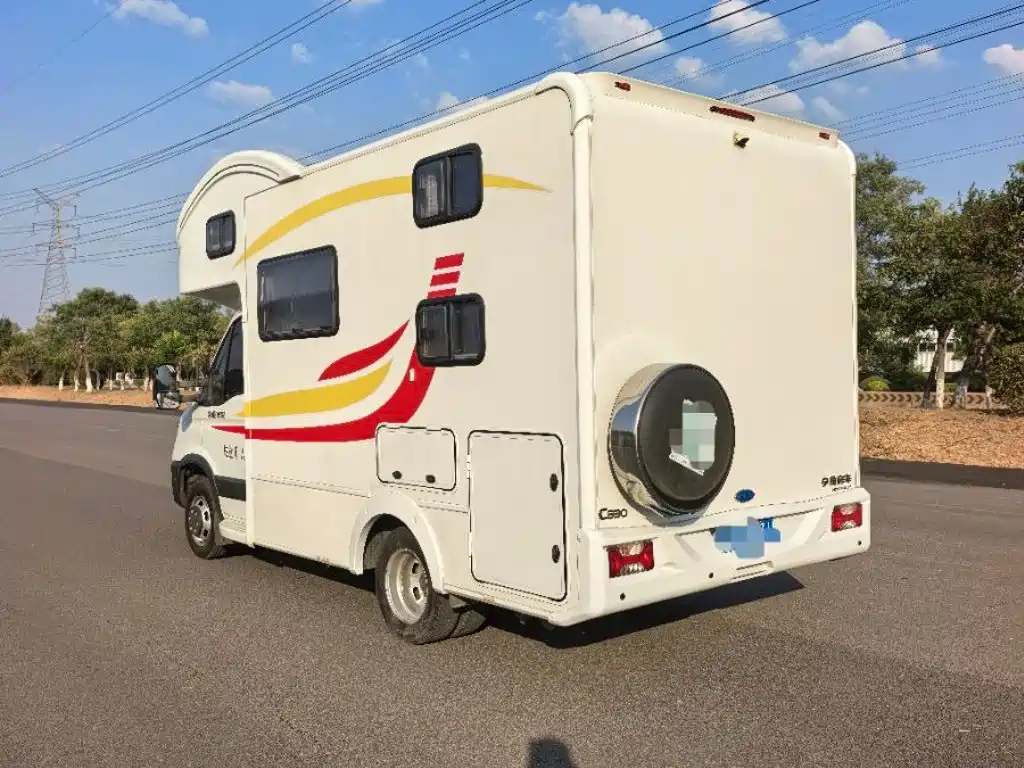IVECO Ousheng — миниатюра 4