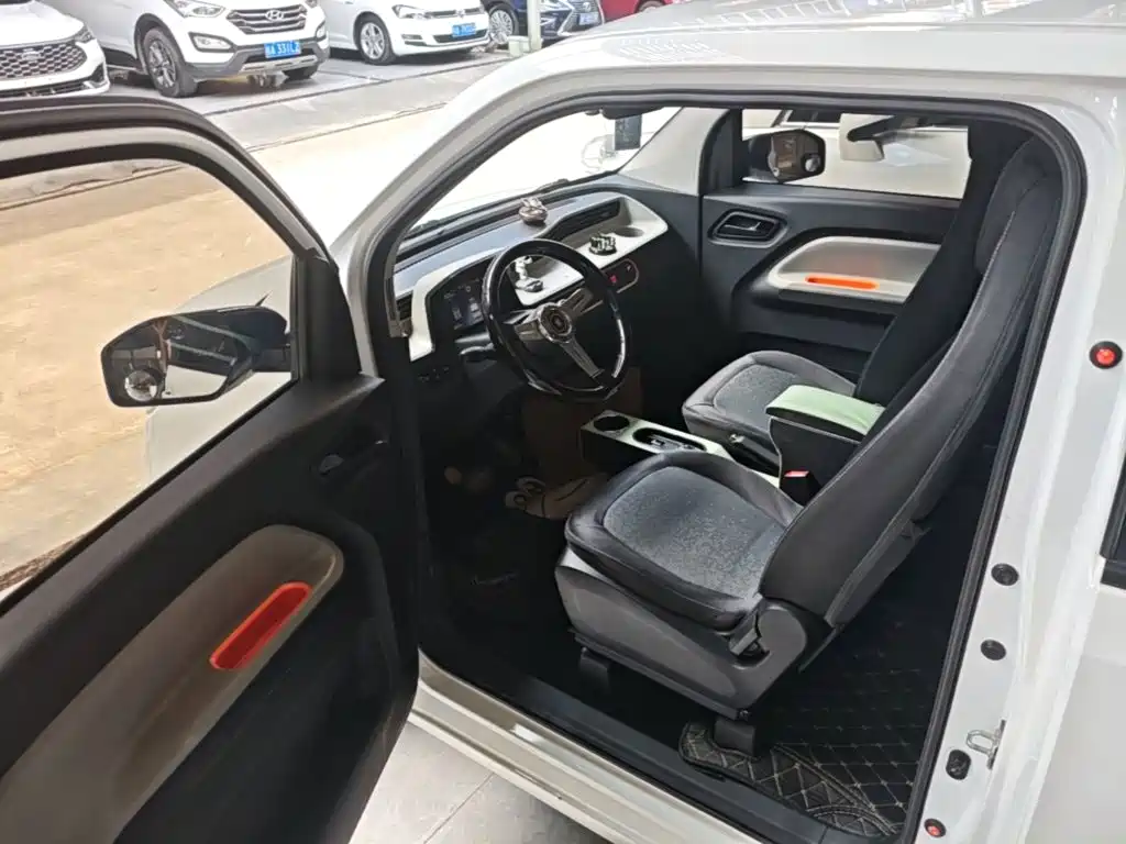 Wuling MINIEV — миниатюра 16