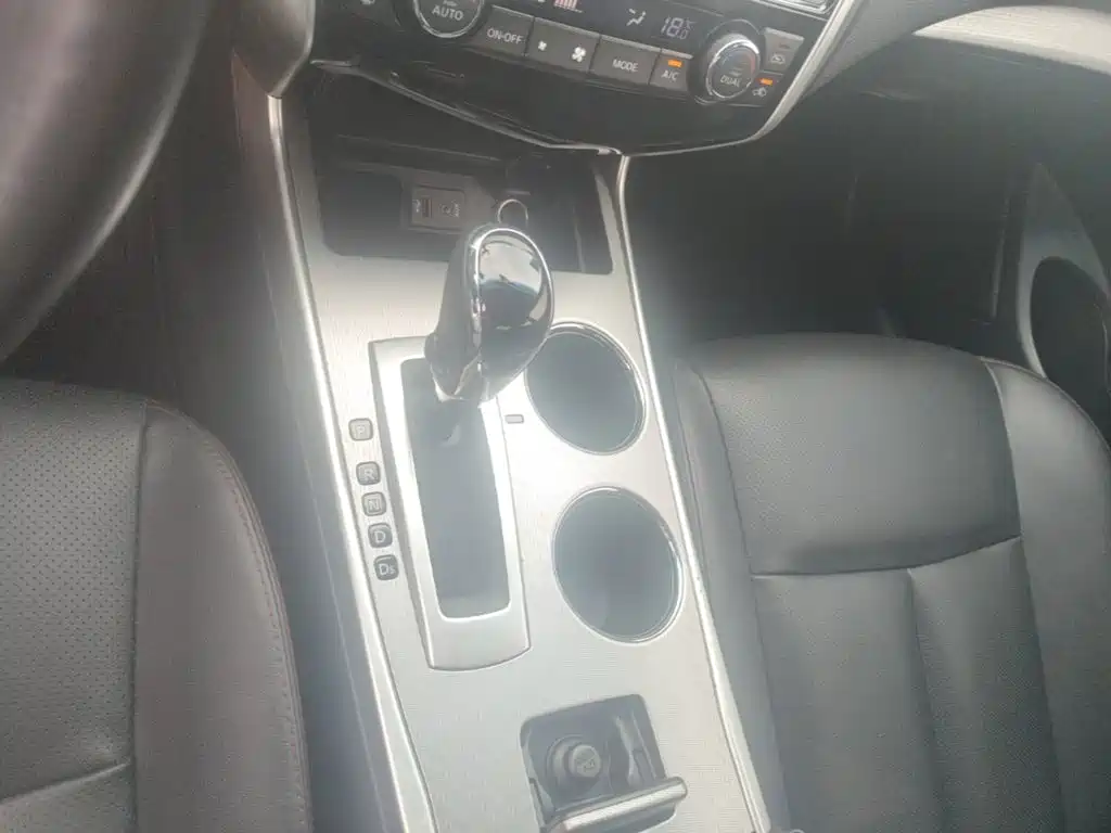 Nissan Teana — миниатюра 14