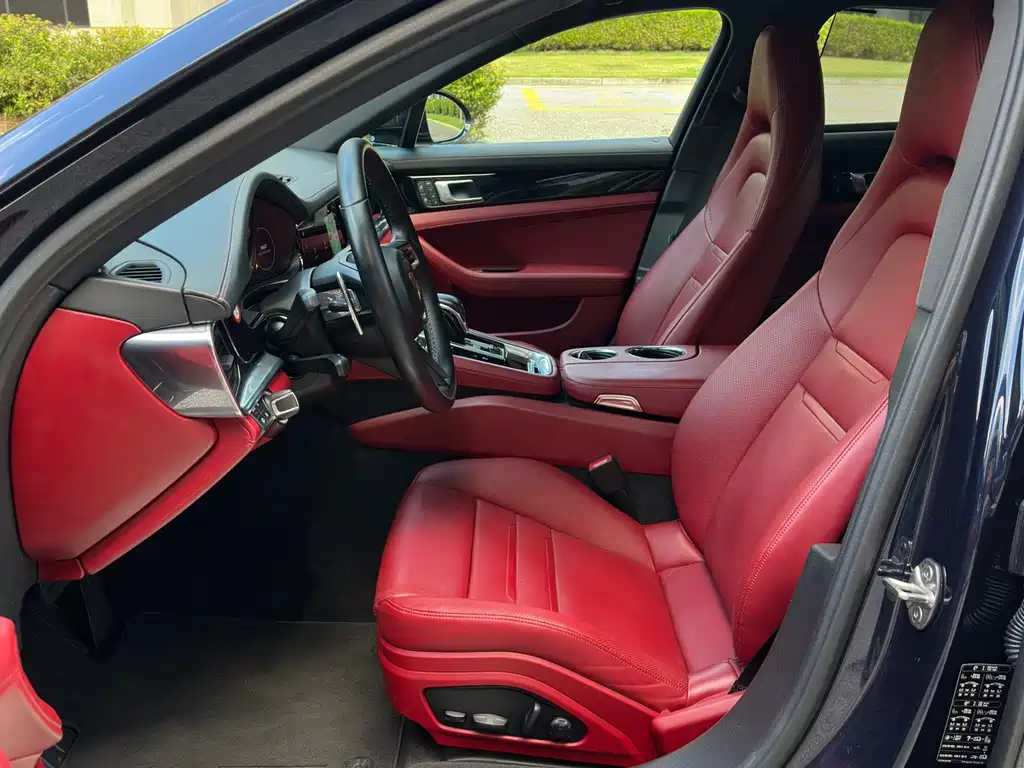 Porsche Panamera — миниатюра 10