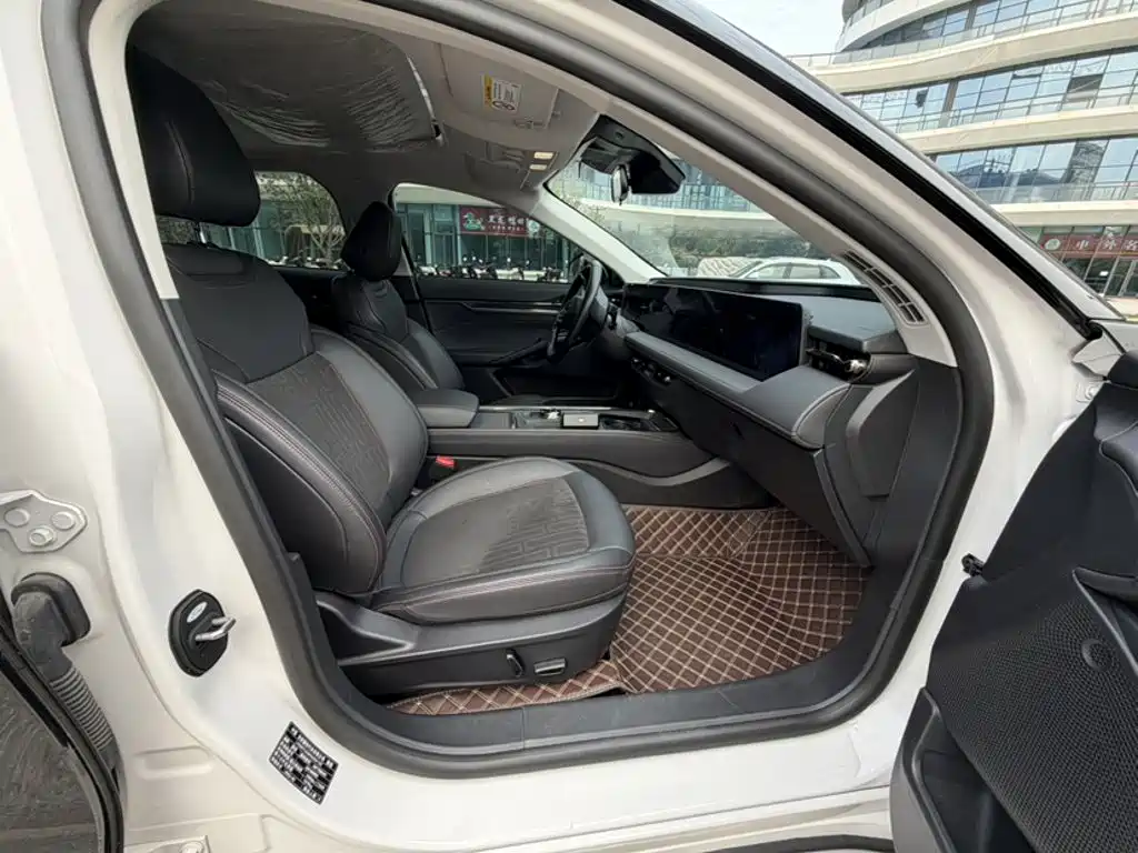 Ford Mondeo — миниатюра 16