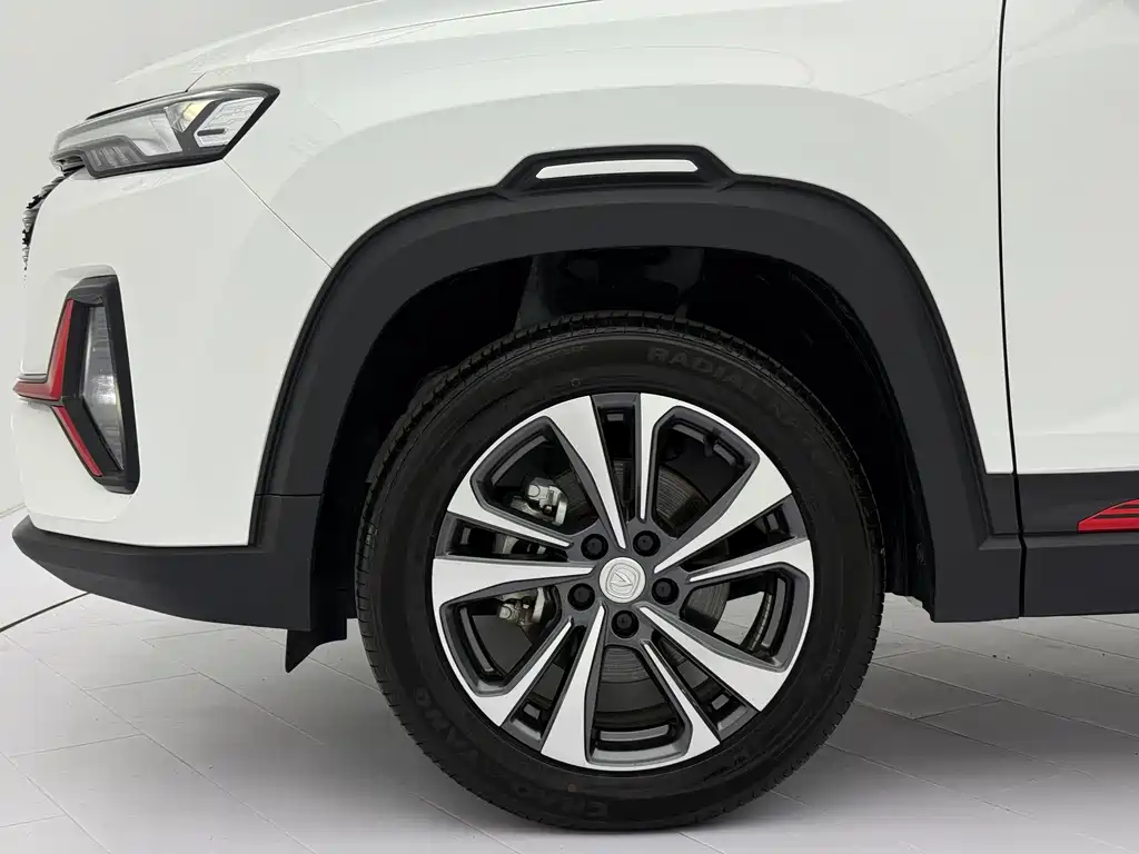 Changan CS35PLUS — миниатюра 24