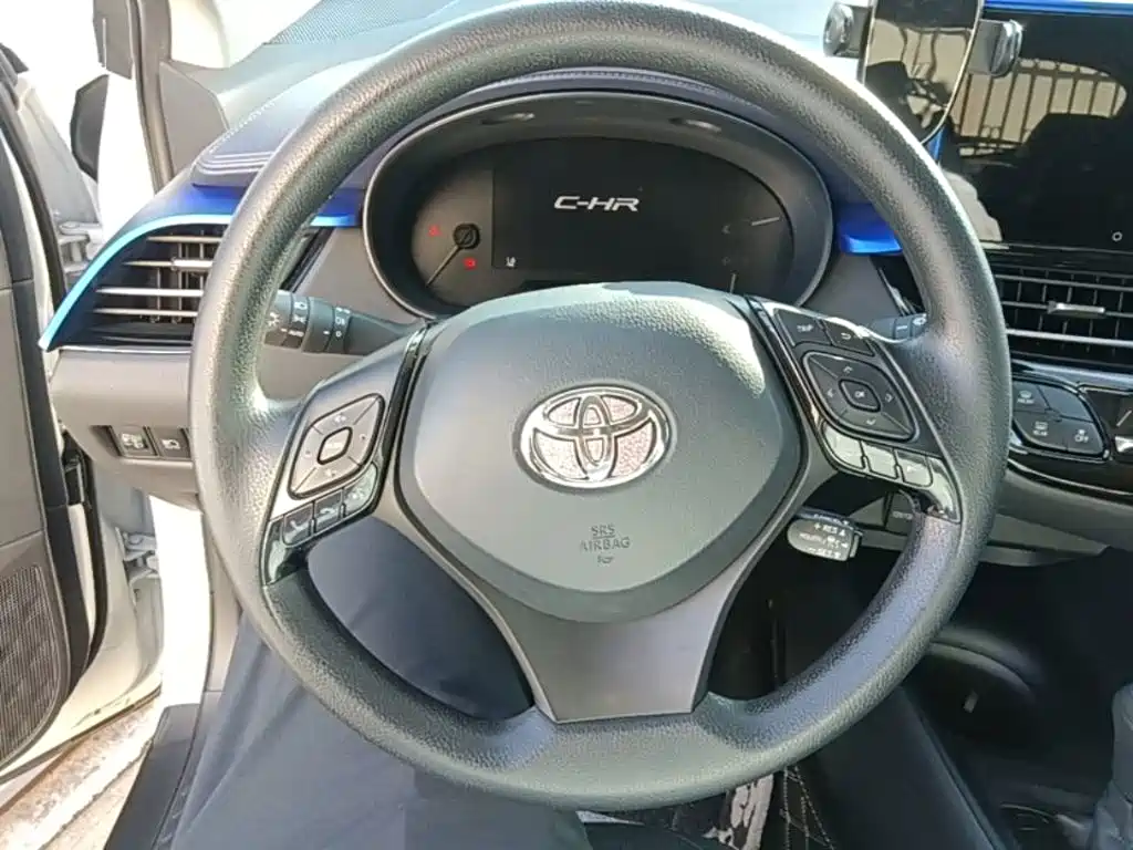 Toyota C-HR — миниатюра 11