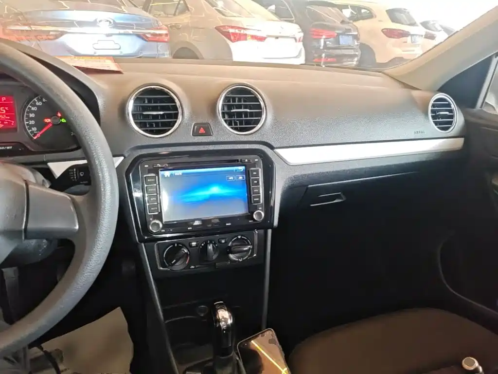 Volkswagen Jetta — миниатюра 10
