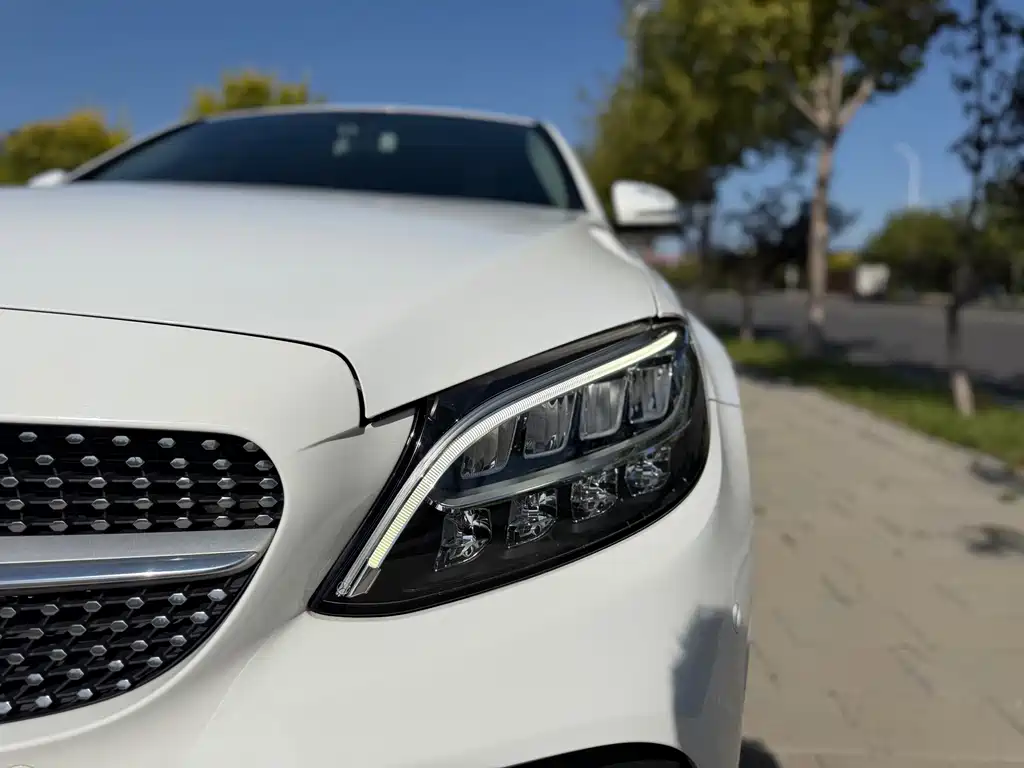 Mercedes-Benz C-Class — миниатюра 19
