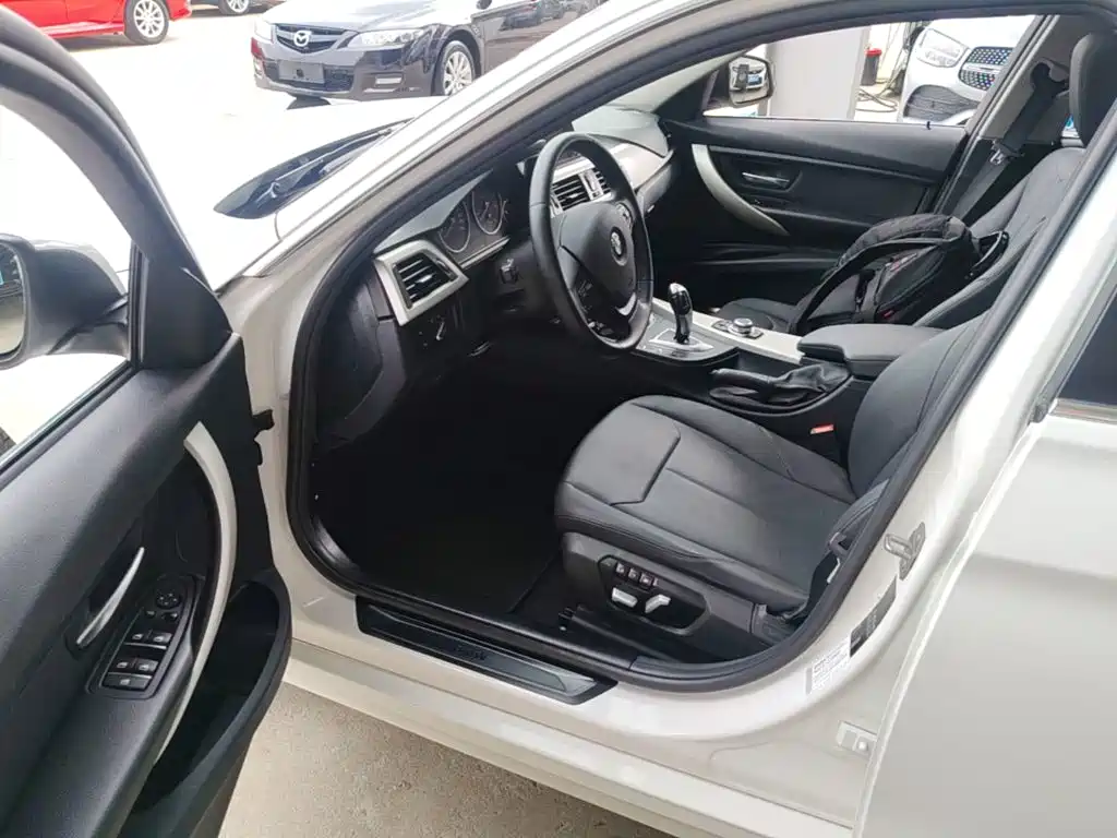 BMW 3 Series — миниатюра 16