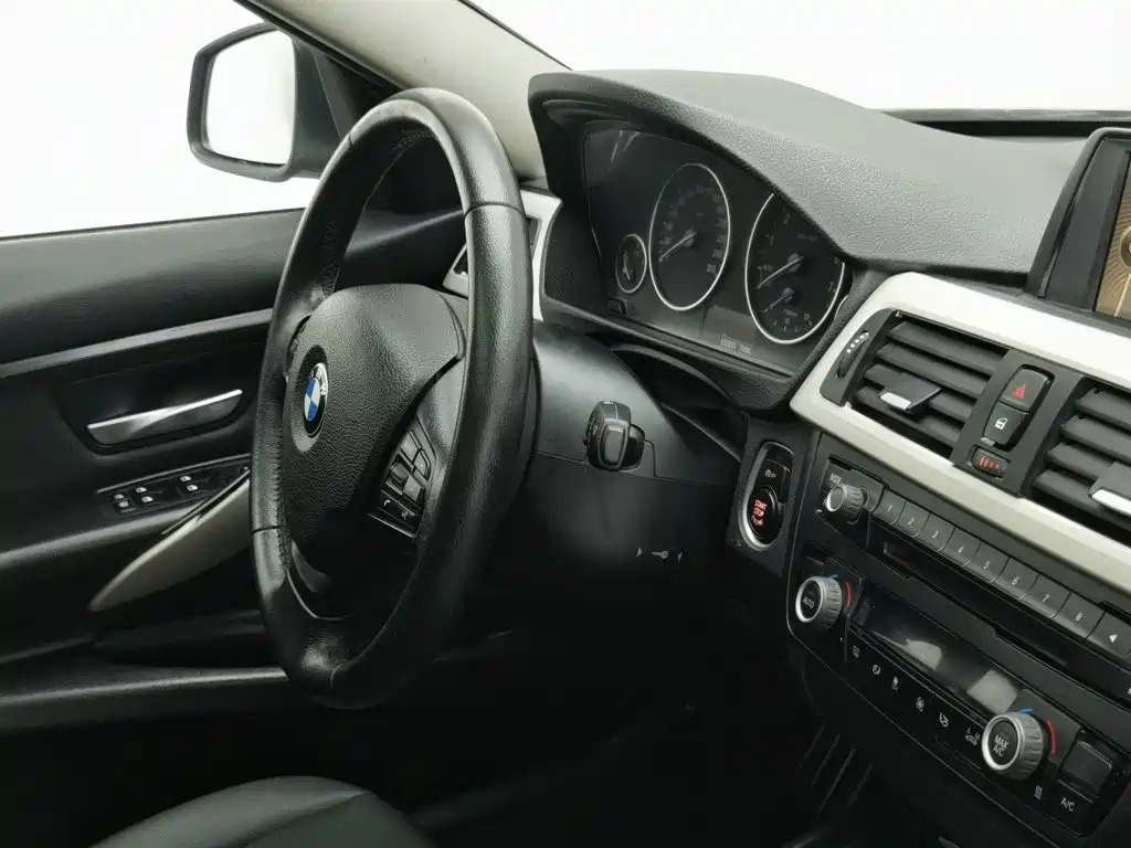 BMW 3 Series — миниатюра 22