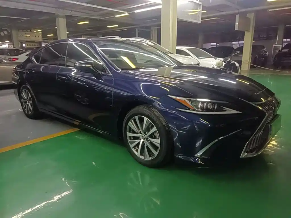 Lexus ES — миниатюра 4