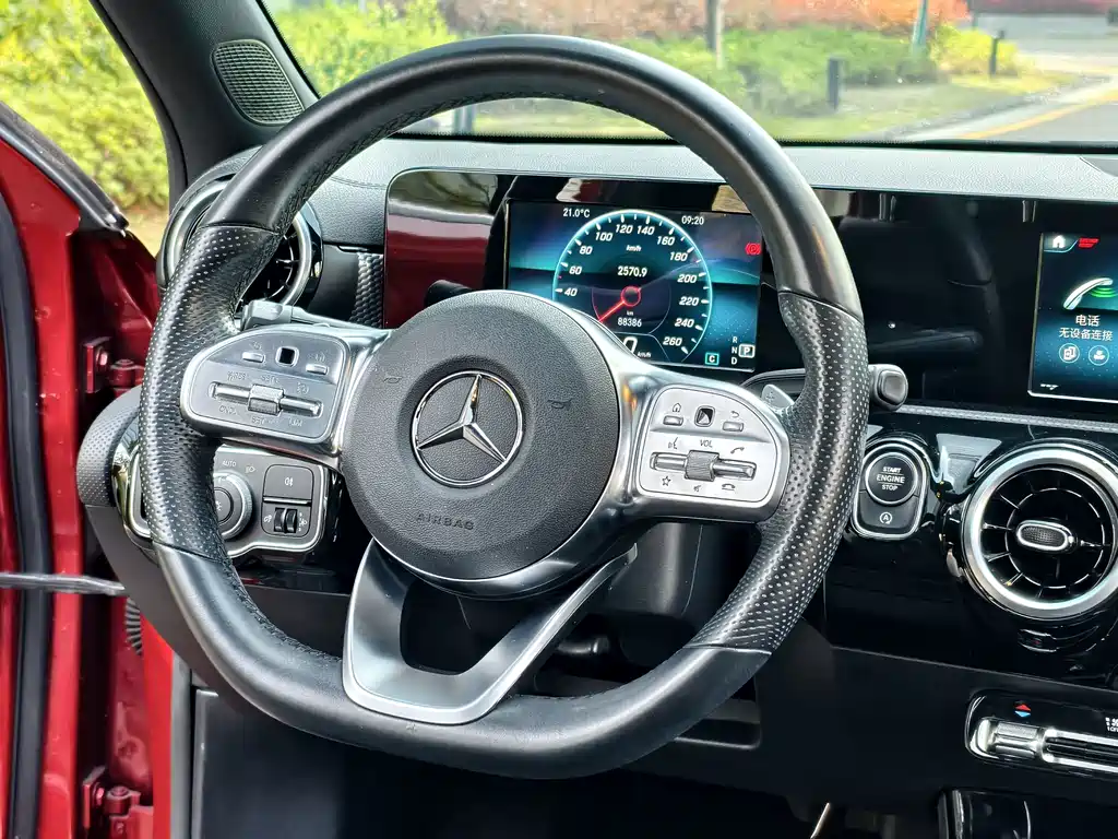Mercedes-Benz A-Class — миниатюра 47