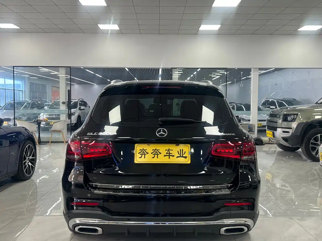 MERCEDES-BENZ GLC