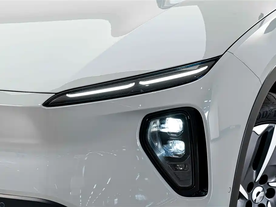 NIO ES6 — миниатюра 4