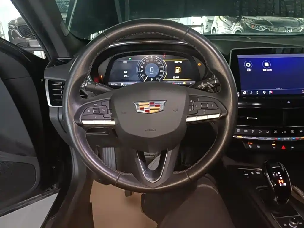 Cadillac CT5 — миниатюра 11