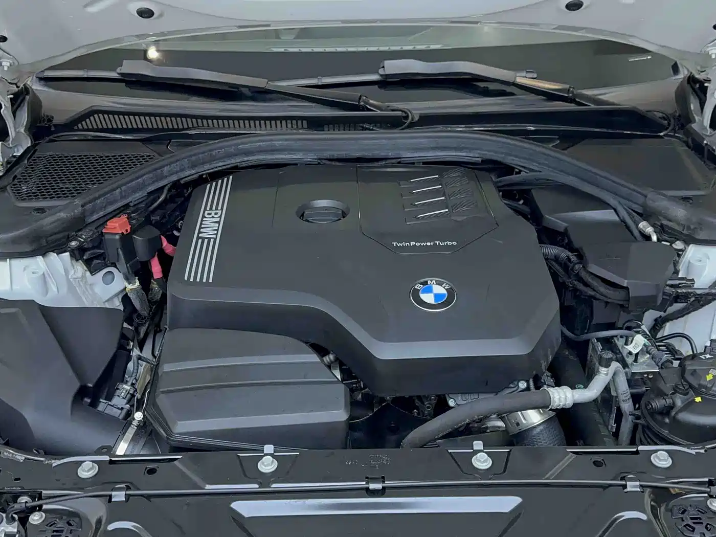 BMW 3 series id 4669383 из Китая 19