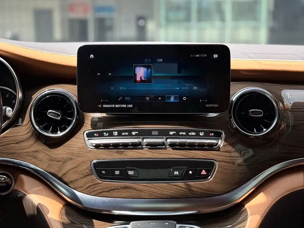 Mercedes-Benz V-Class — миниатюра 5