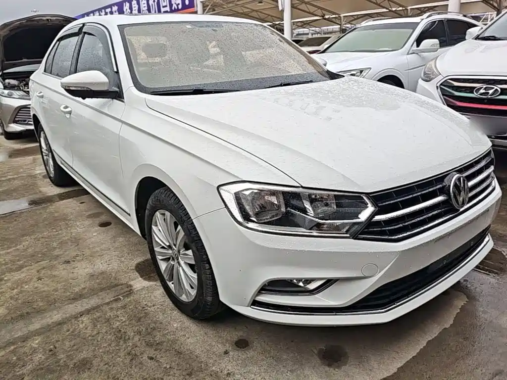 Volkswagen Bora — миниатюра 4