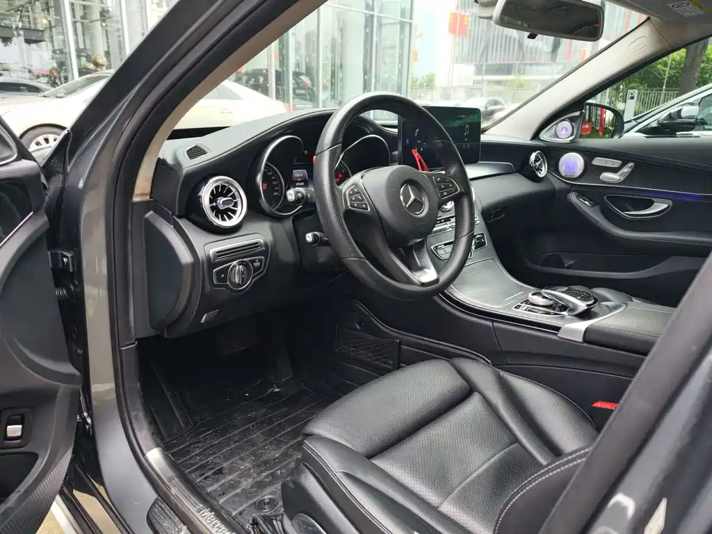 Mercedes-Benz C-Class — миниатюра 14