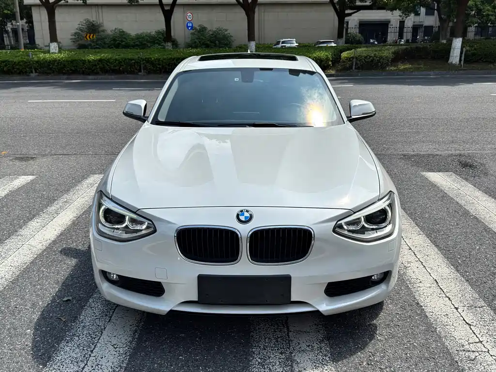 BMW 1 Series (Import) — миниатюра 2