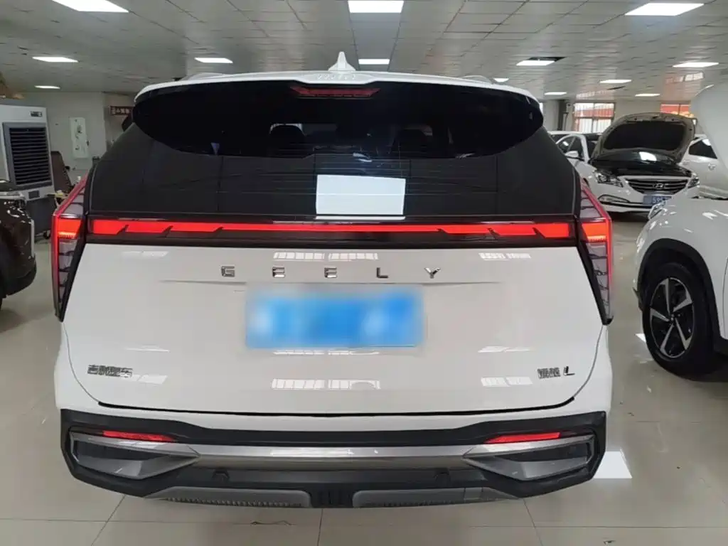 Geely Boyue L — миниатюра 6