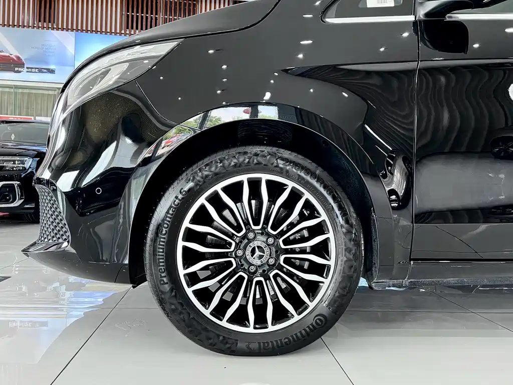 Mercedes-Benz V-Class — миниатюра 28