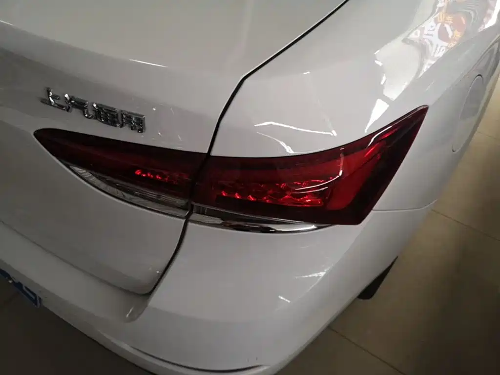Buick Excelle — миниатюра 24