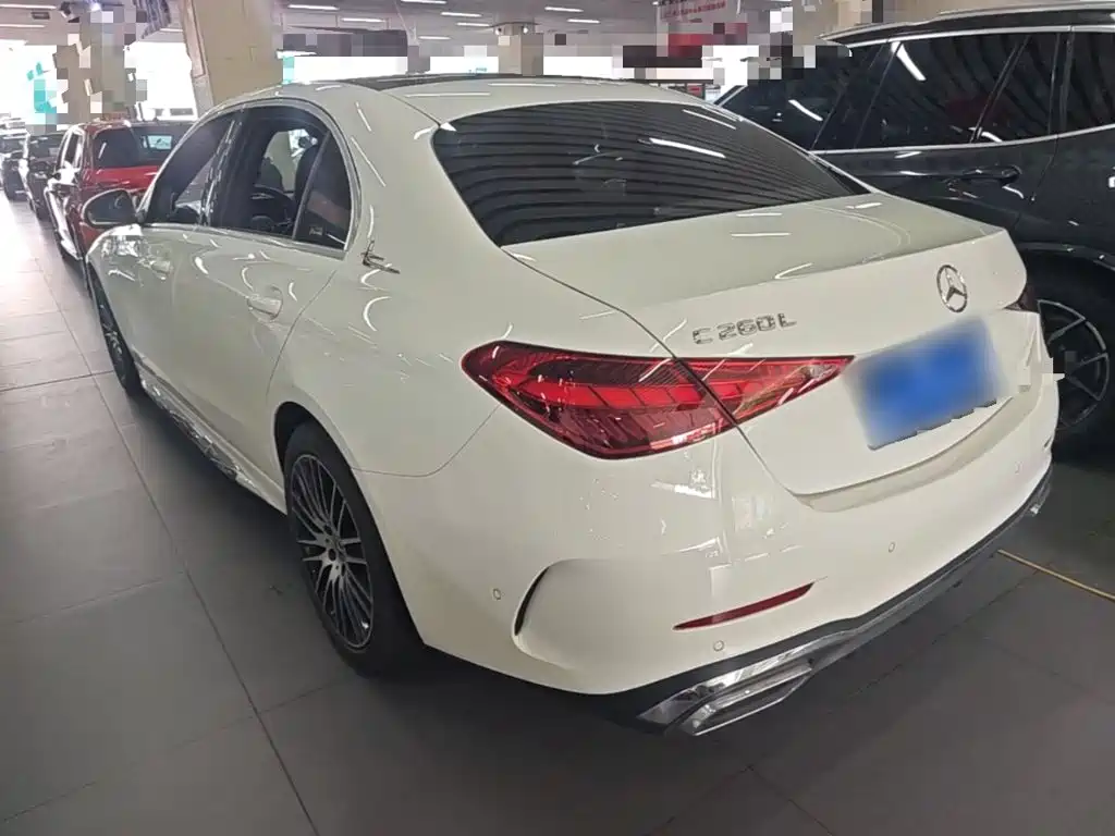 Mercedes-Benz C-Class — миниатюра 5