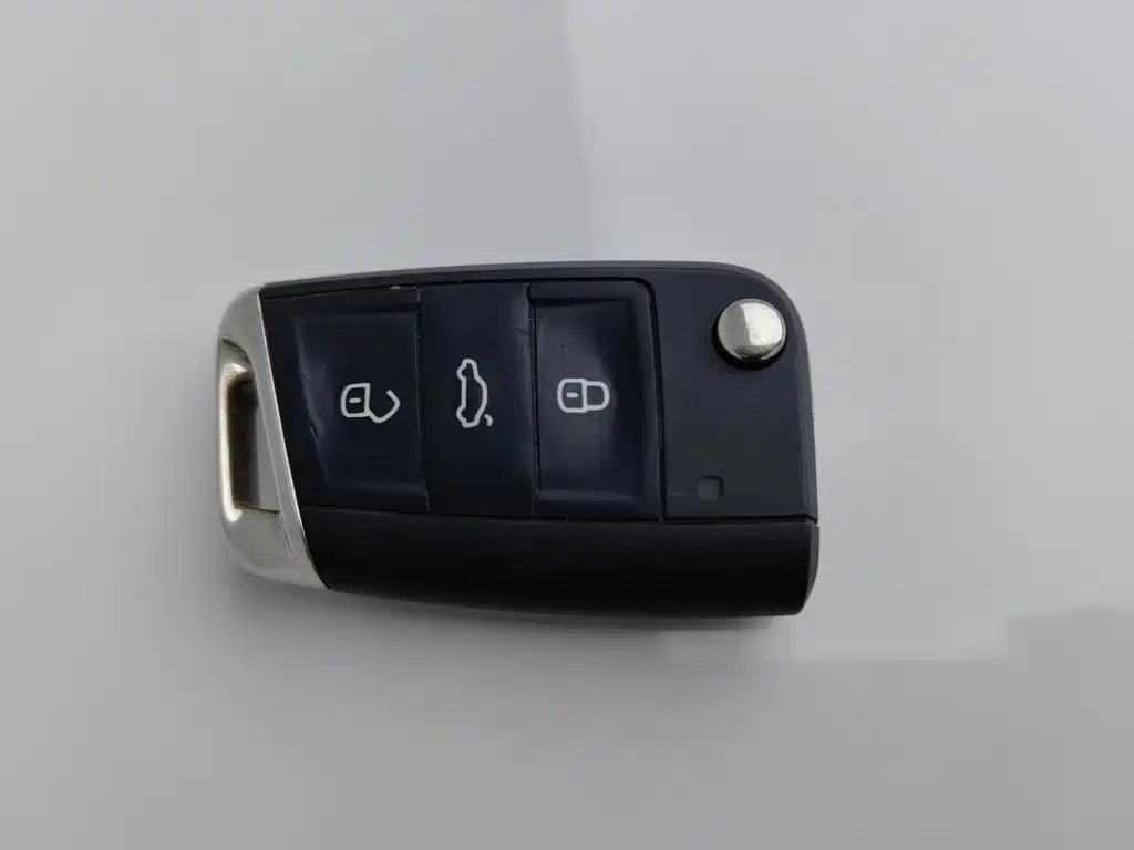 Volkswagen Lavida — миниатюра 19