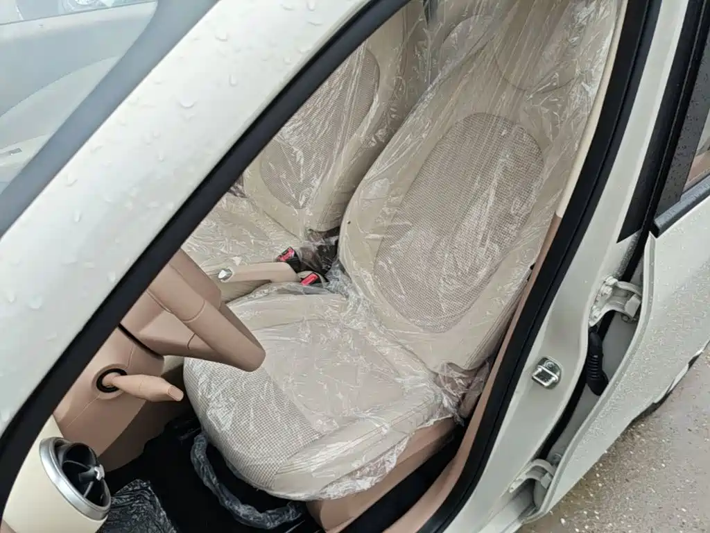 Wuling MINIEV — миниатюра 15