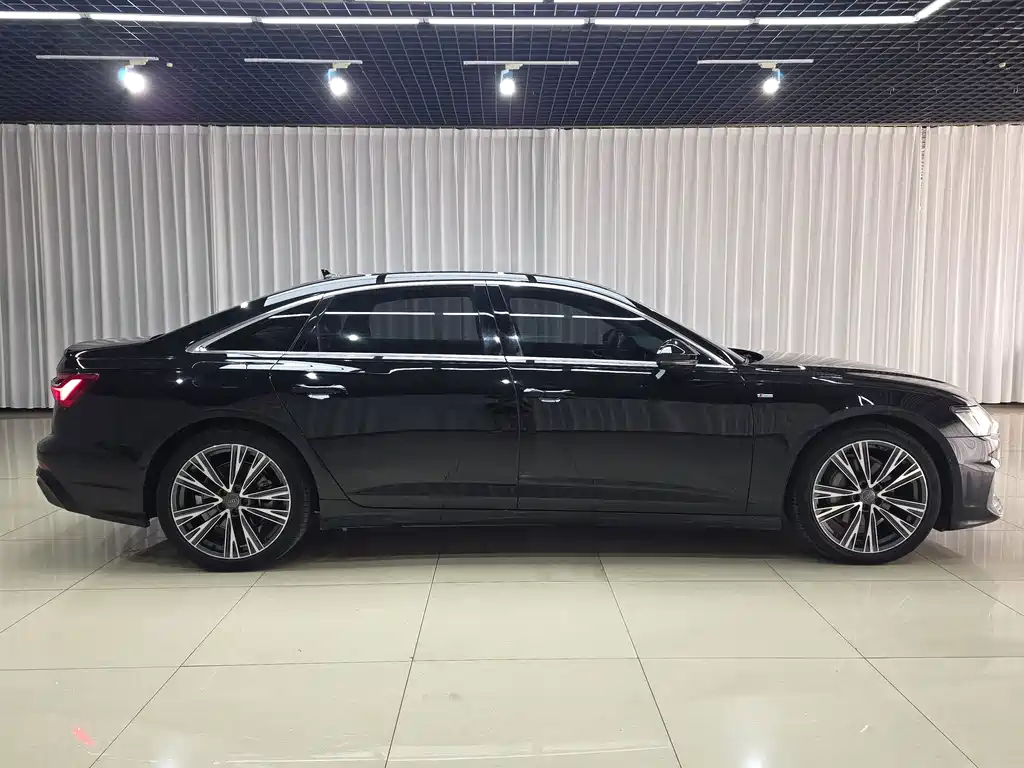 Audi A6L — миниатюра 4