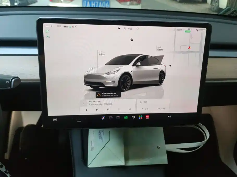 Tesla Model Y — миниатюра 14