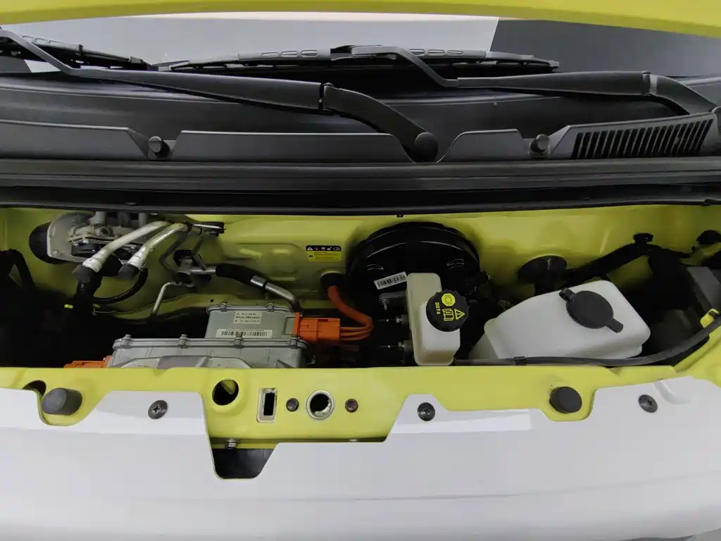 Wuling MINIEV — миниатюра 6