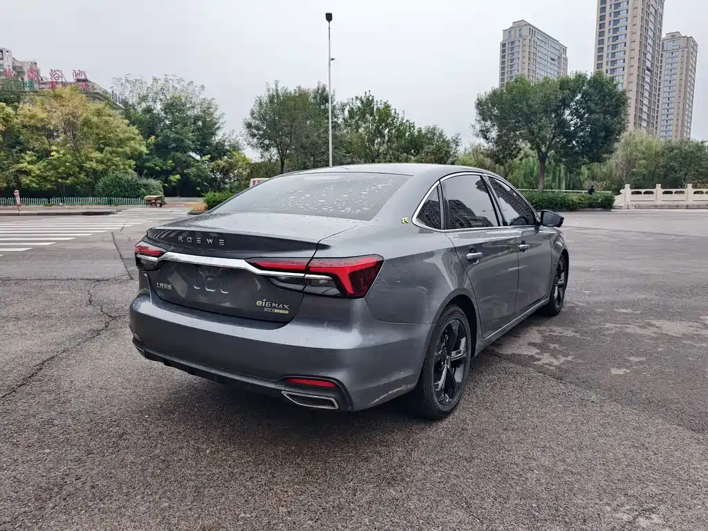 Roewe i6 MAX New Energy — миниатюра 4