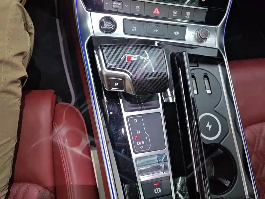 Audi A7L — миниатюра 7