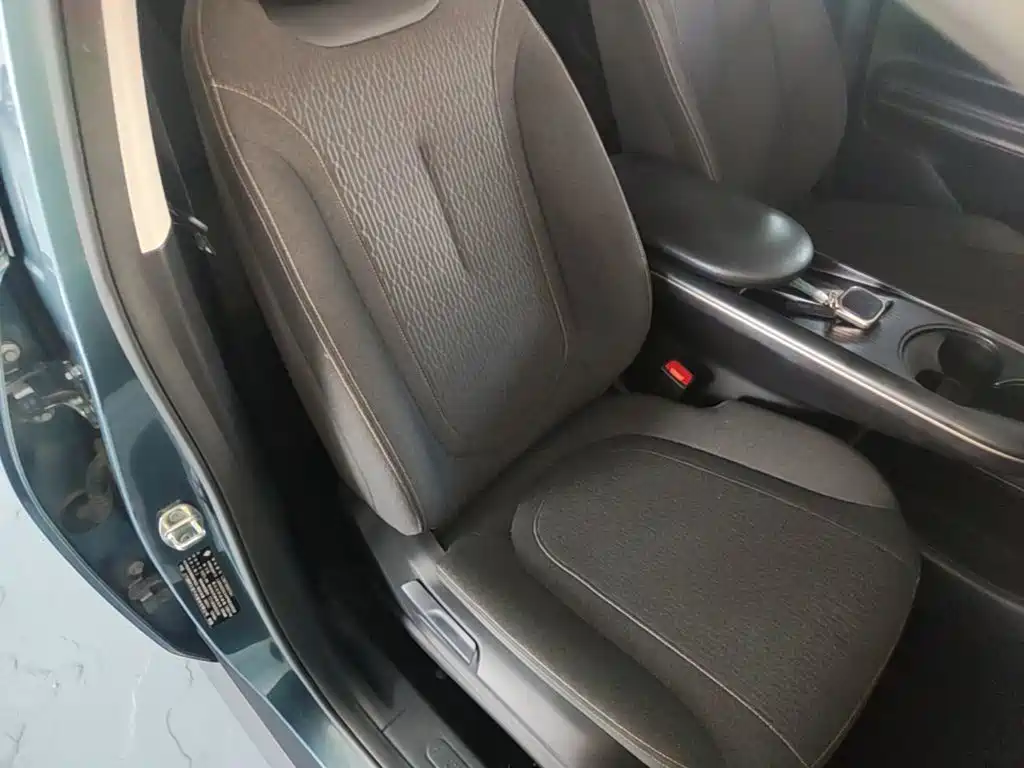 Baojun Yunduo — миниатюра 25
