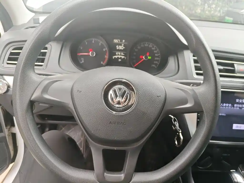 Volkswagen Lavida — миниатюра 6
