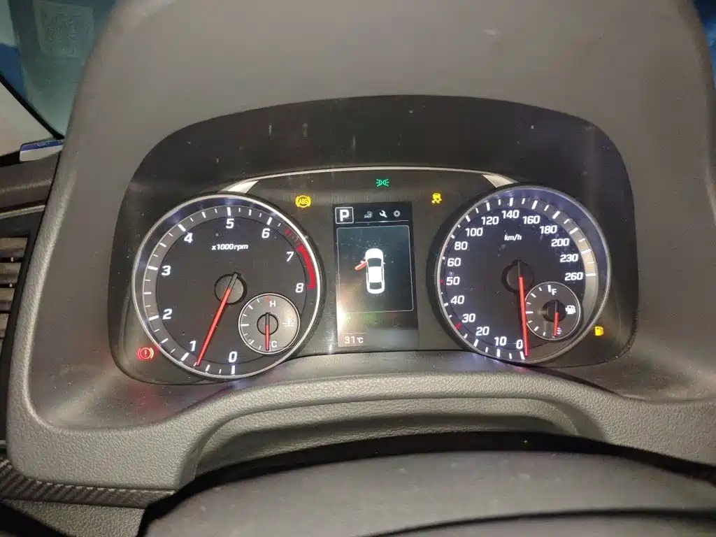Hyundai Elantra — миниатюра 4