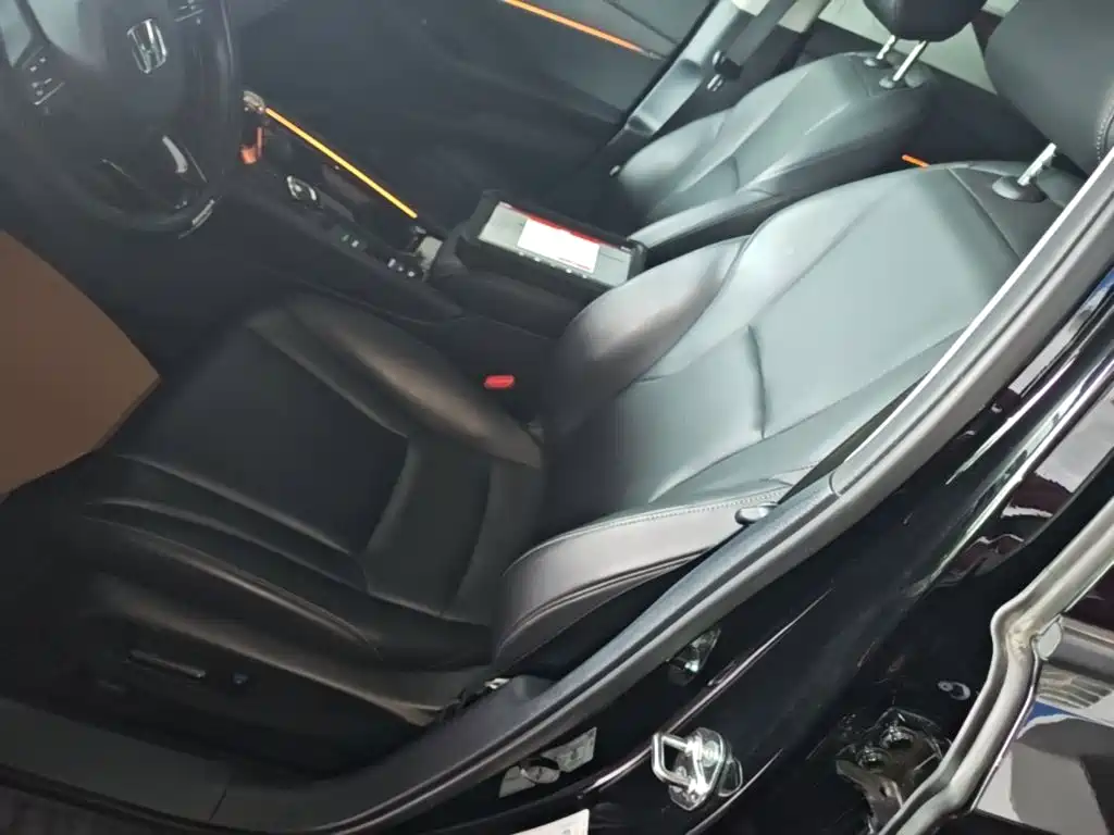 Honda Accord — миниатюра 15