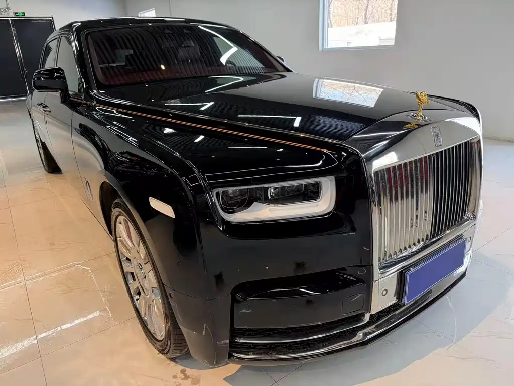 ROLLS-ROYCE PHANTOM