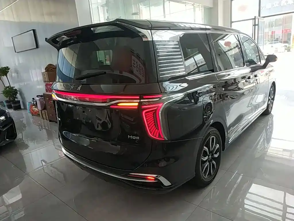 Hongqi HQ9 2023 2.0T