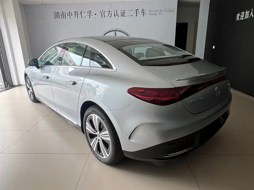 Mercedes-Benz EQE 2025 500 4MATIC