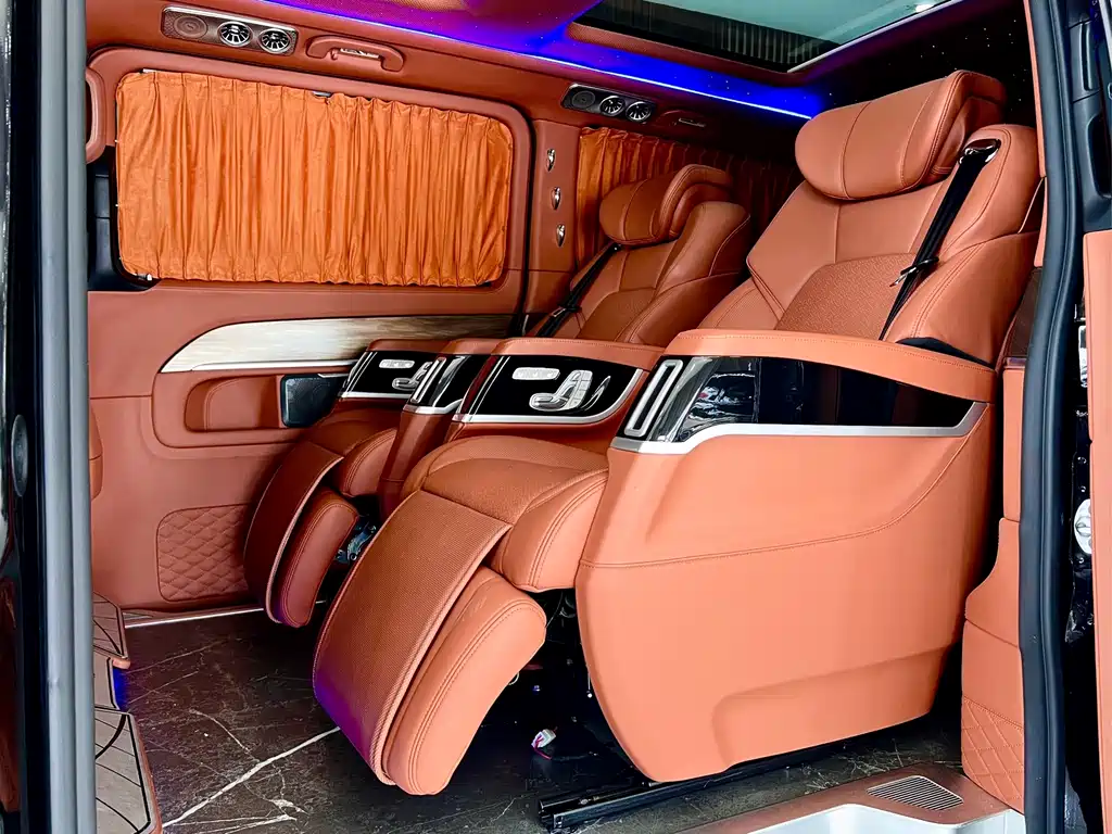 Mercedes-Benz V-Class — миниатюра 10