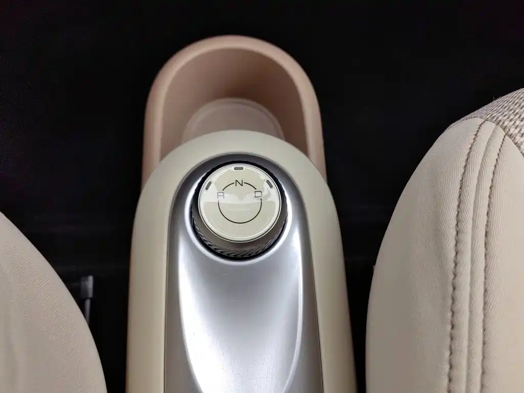 Wuling MINIEV — миниатюра 13
