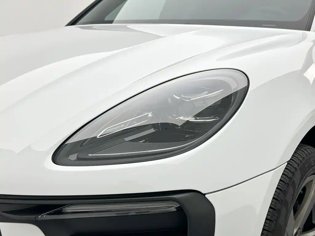 Porsche Macan — миниатюра 21