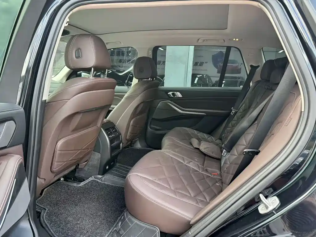BMW X5 — миниатюра 7
