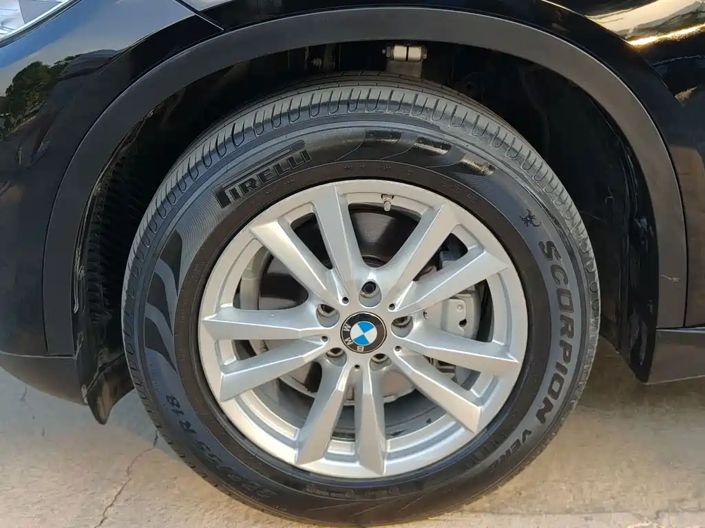 BMW X5 (Import) — миниатюра 15