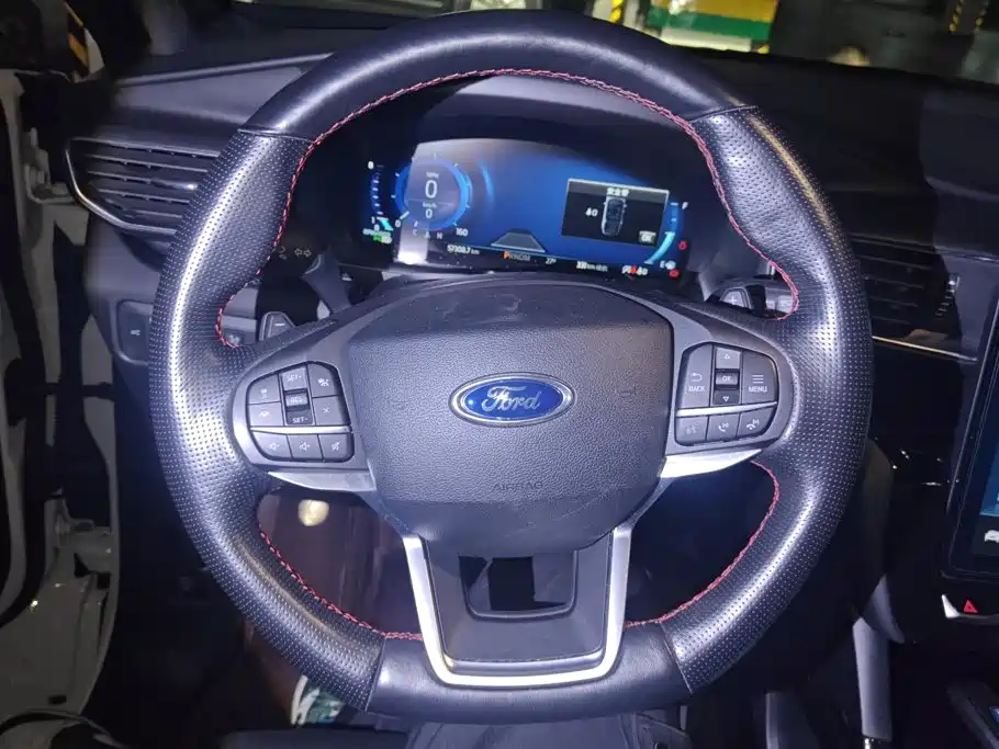 Ford Explorer — миниатюра 15