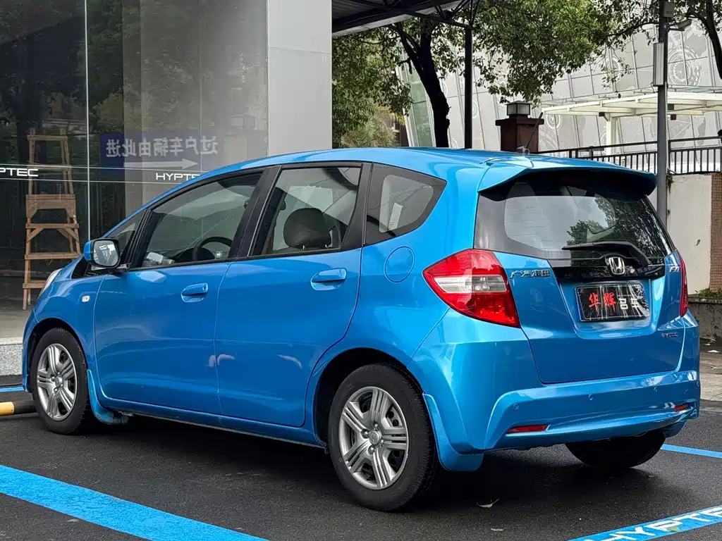 Honda Fit — миниатюра 9